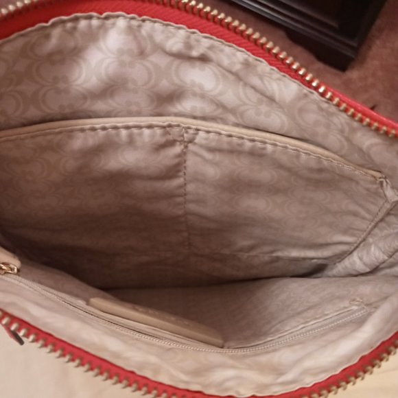 Charming Charlie Crossbody Bag - Picture 3 of 16